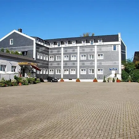 Ascot Hotel 4*