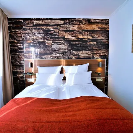 Ascot Hotel 4*