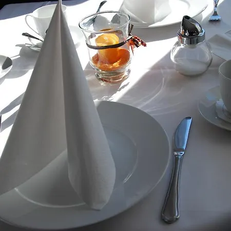 Ascot Hotel 4*