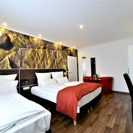 Ascot Hotel 4*